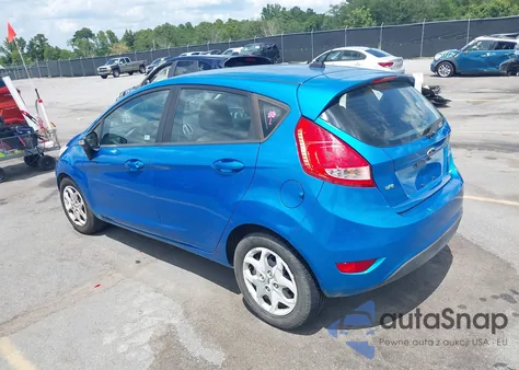 2013 Ford Fiesta Se z USA, uszkodzony, nr VIN 3FADP4EJ3DM207190